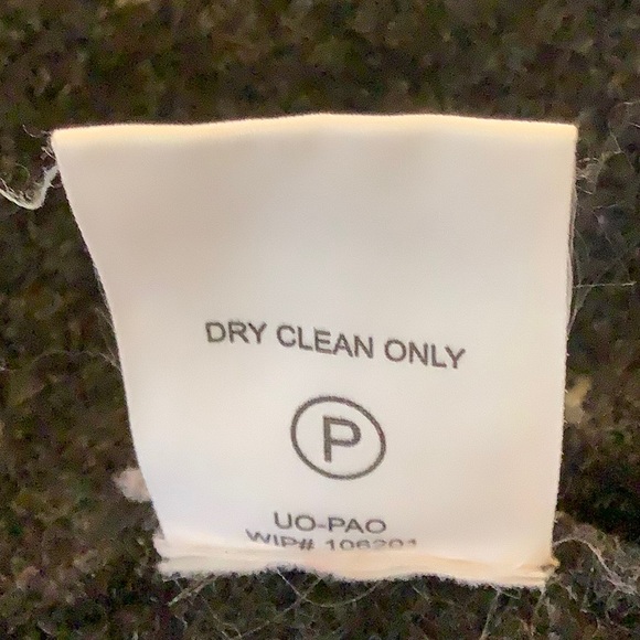 Woolrich Onyx Heather Zip front Wool Sweater with hood. Size Medium - Picture 11 of 11